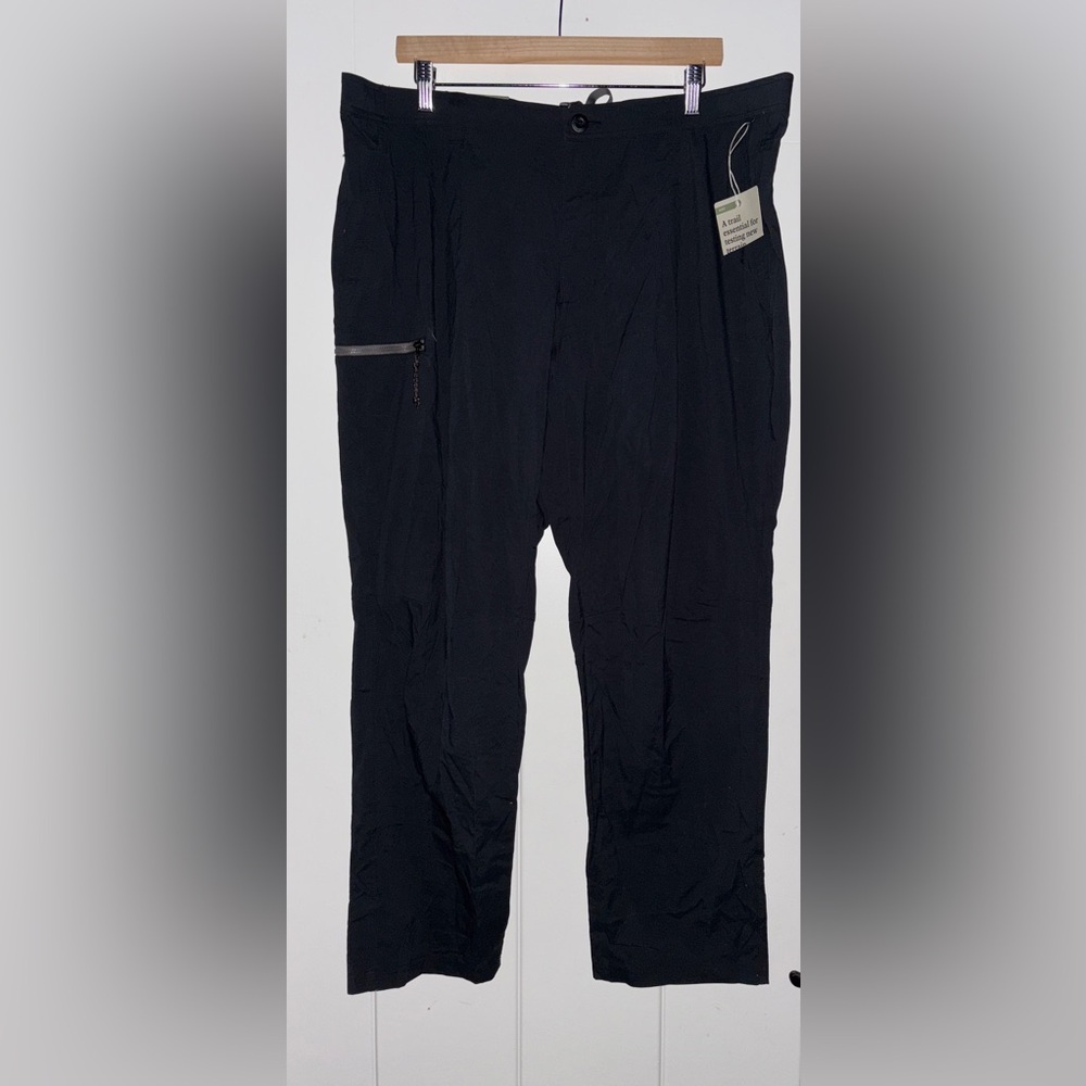 REI Co-op Sahara Hike Men 42X30L Cargo Trail Pants NEW Outdoor Wilderness Spirit